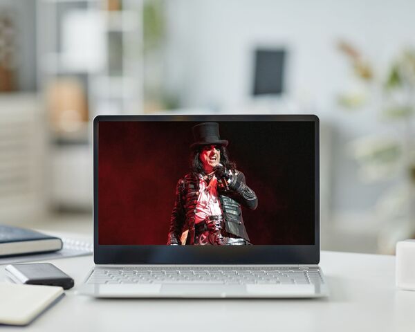 Le gardien de phare du mois : Alice Cooper, l’excès dans la durée